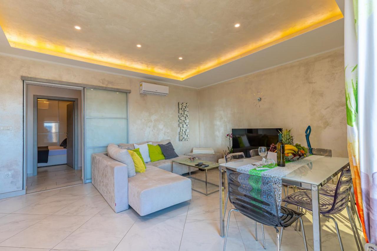 Apartment Rippl II Crikvenica Buitenkant foto