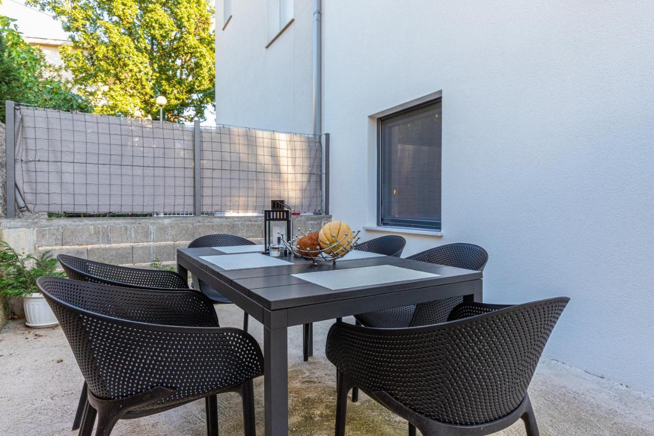 Apartment Rippl II Crikvenica Buitenkant foto